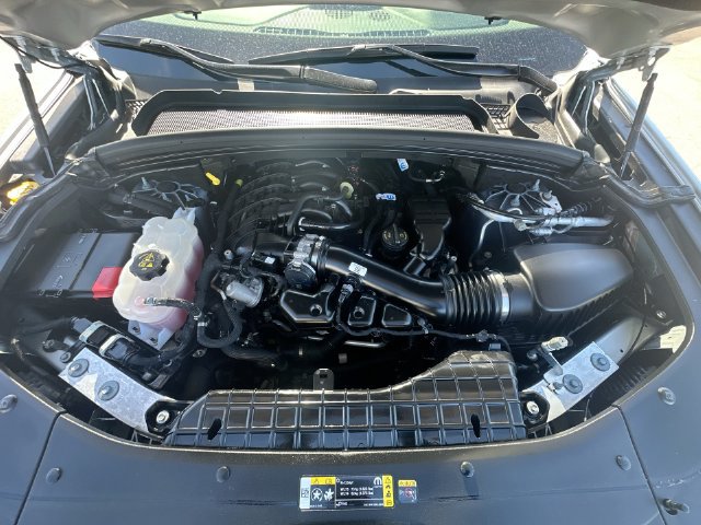 Used 2024 Jeep Grand Cherokee L Limited AWD/4WD image 29