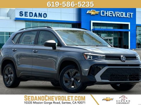 Used 2025 Volkswagen Taos S FWD image 1