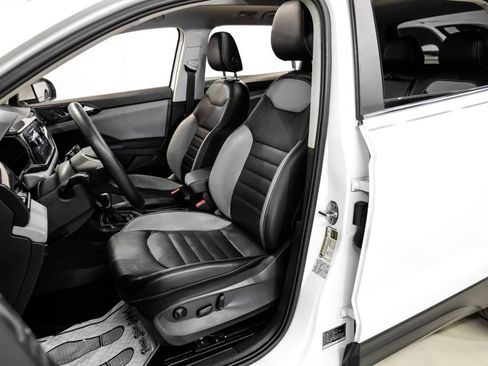 Used 2022 Volkswagen Taos SEL w/ Panoramic Sunroof Package image 33