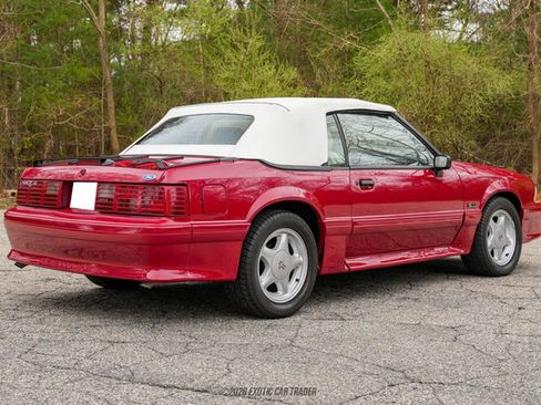 Used 1989 Ford Mustang GT RWD image 18