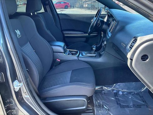 Used 2019 Dodge Charger Scat Pack image 9