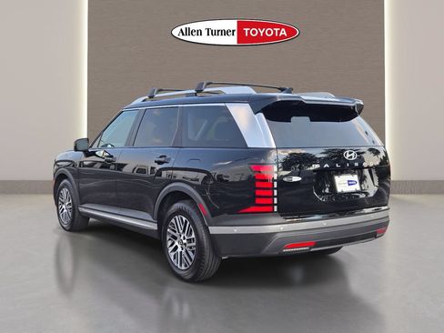 Used 2026 Hyundai Palisade SEL FWD image 9
