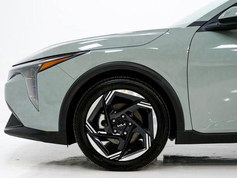 Certified 2025 Kia K4 EX image 24
