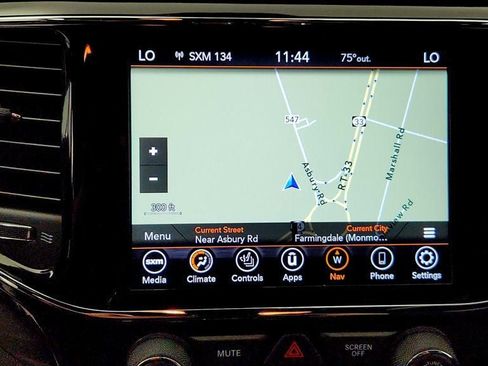 Used 2022 Jeep Grand Cherokee Laredo X AWD/4WD image 19