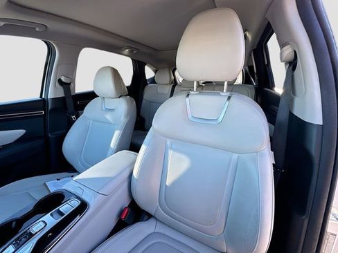 Used 2023 Hyundai Tucson Limited image 24