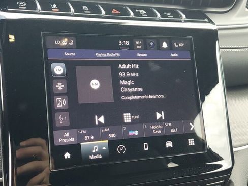 New 2024 Jeep Grand Cherokee L Altitude RWD image 11
