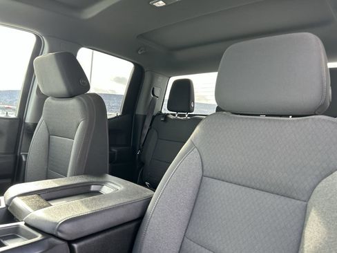 Used 2023 Chevrolet Silverado 1500 Custom image 21