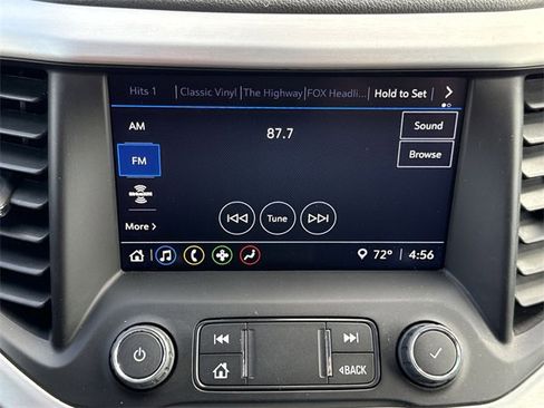 Certified 2023 GMC Acadia SLE w/ Driver Convenience Package image 13