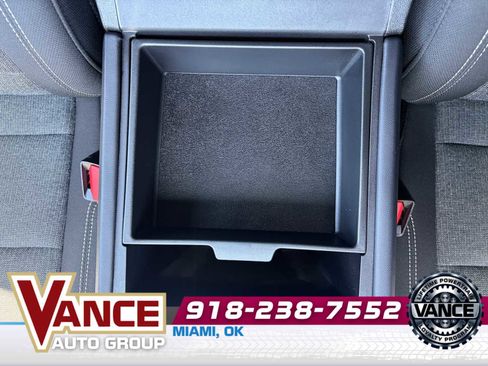 Used 2025 GMC Acadia Elevation FWD image 36