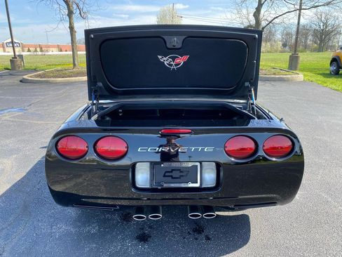 Used 1999 Chevrolet Corvette Convertible w/ Memory Pkg image 39