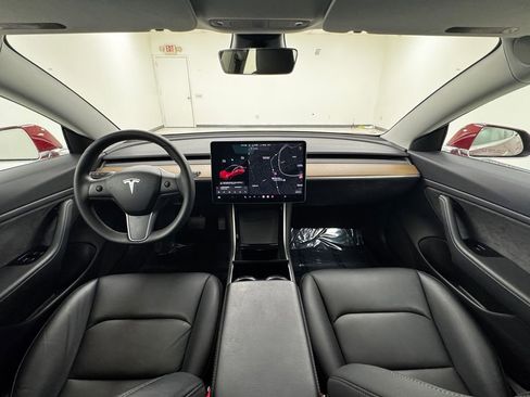 Used 2019 Tesla Model 3 image 17