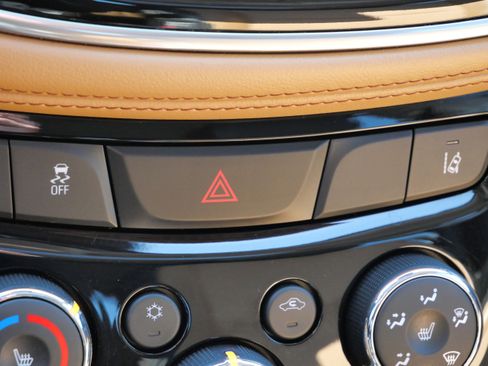 Used 2017 Chevrolet Trax Premier w/ Driver Confidence II Package image 30