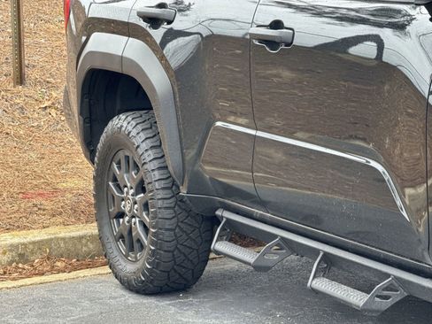 Used 2025 Toyota 4Runner SR5 image 12