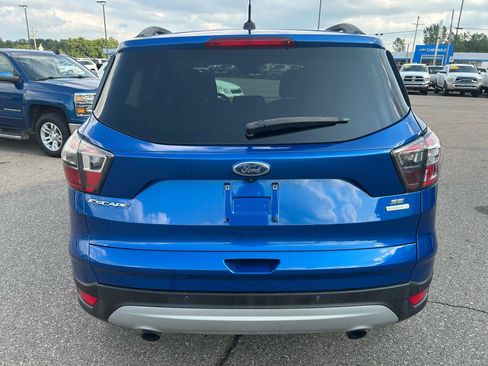 Used 2017 Ford Escape SE w/ Equipment Group 201A FWD image 6