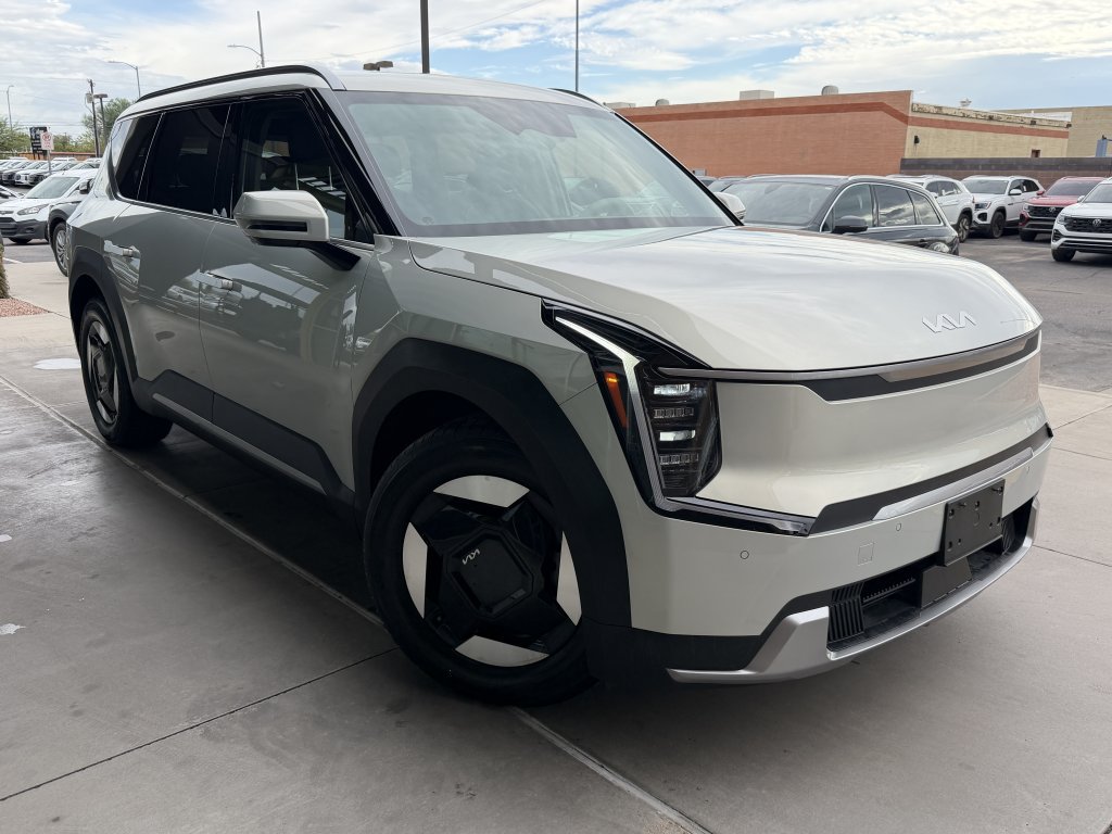 Used 2024 Kia EV9 Wind AWD/4WD image 6