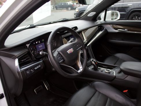 Used 2020 Cadillac XT6 Sport w/ Platinum Package image 10