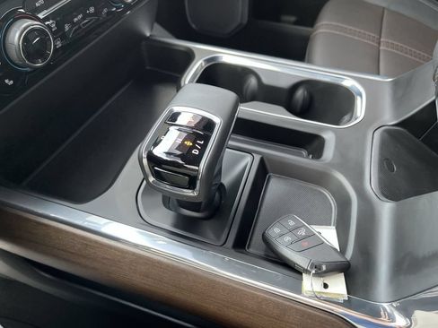 Used 2026 Chevrolet Silverado 1500 High Country w/ Midnight Edition AWD/4WD image 20