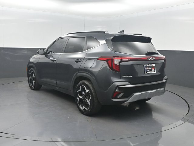 Used 2024 Kia Seltos EX FWD image 30
