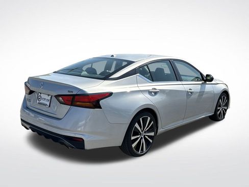 Used 2022 Nissan Altima 2.5 SR image 7