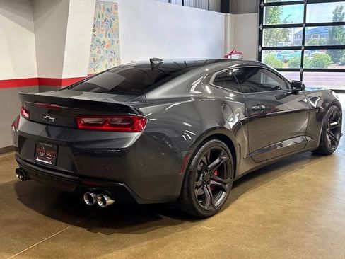 Used 2018 Chevrolet Camaro SS RWD image 50