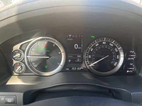 Used 2016 Lexus LX 570 4WD w/ Luxury Package image 17