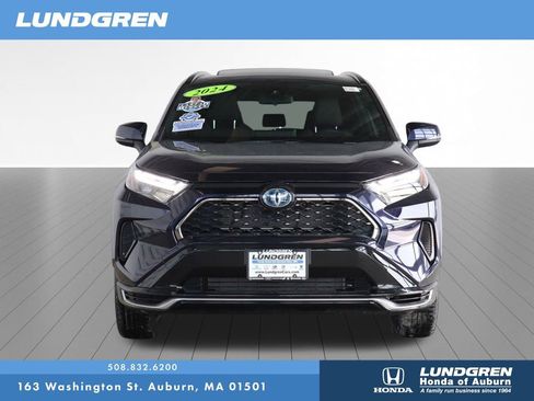 Used 2024 Toyota RAV4 SE w/ Weather & Moonroof Package image 2