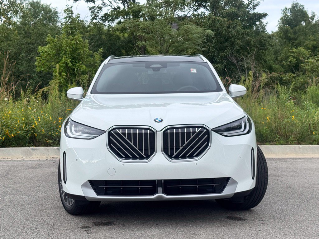 Used 2026 BMW X3 xDrive30i w/ Convenience Package AWD/4WD image 2