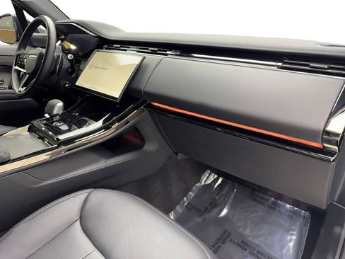 Used 2024 Land Rover Range Rover Sport Dynamic SE image 50