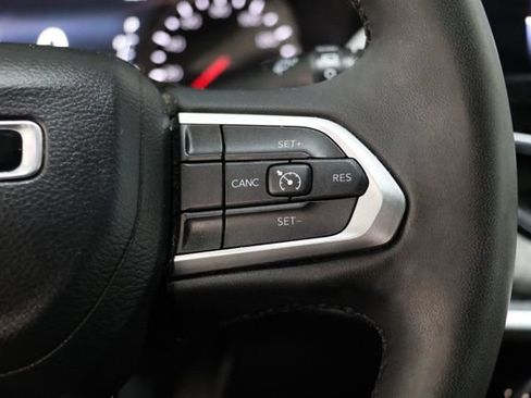 Used 2023 Jeep Compass Latitude w/ Sun and Sound Group AWD/4WD image 23