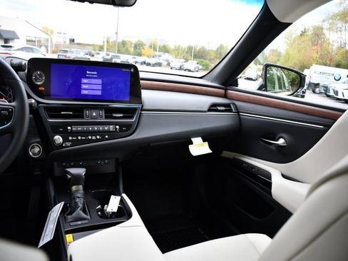 New 2025 Lexus ES 350 w/ Premium Package image 20