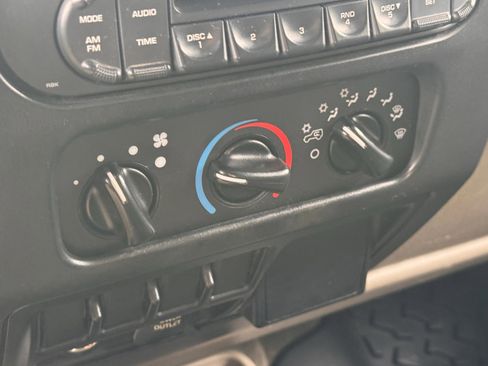 Used 2006 Jeep Wrangler SE AWD/4WD image 16