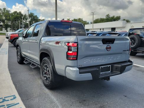 Used 2023 Nissan Frontier PRO-4X w/ Pro-4X Premium Package AWD/4WD image 7