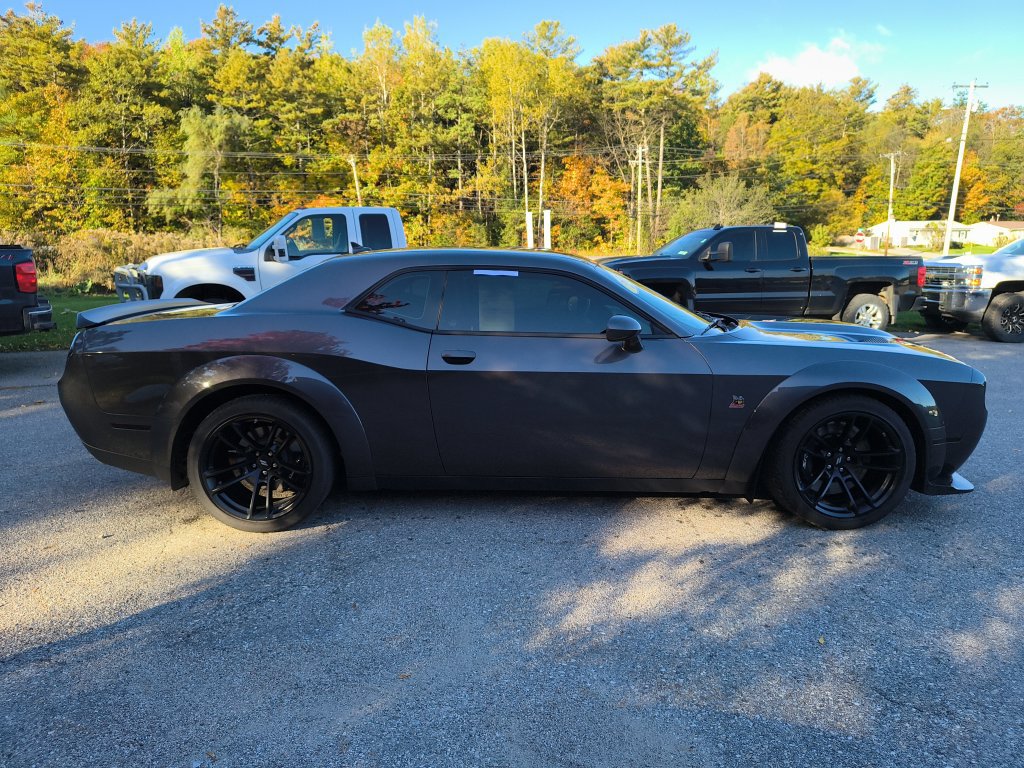 Used 2021 Dodge Challenger R/T Scat Pack RWD image 6