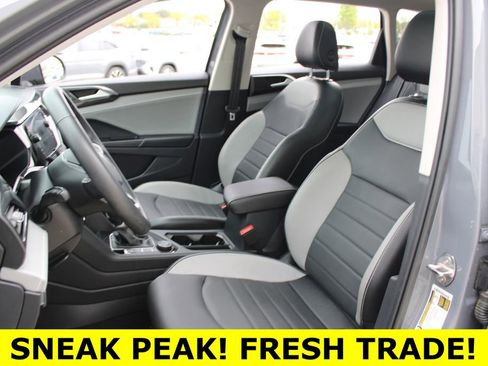 Certified 2023 Volkswagen Taos SEL AWD/4WD image 7
