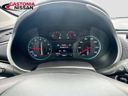 Used 2025 Chevrolet Malibu LT FWD image 14
