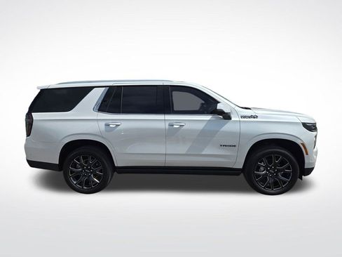 Used 2025 Chevrolet Tahoe High Country AWD/4WD image 2