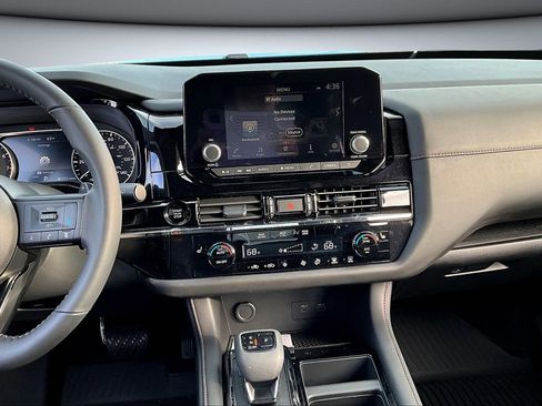 New 2025 Nissan Pathfinder Rock Creek image 6