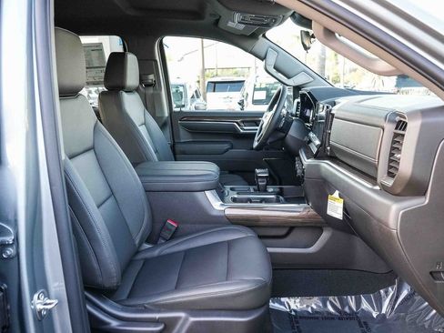 New 2026 Chevrolet Silverado 1500 LT w/ Z71 Off-Road Package AWD/4WD image 16