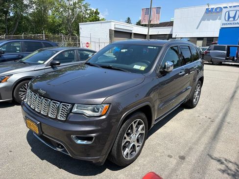 Used 2019 Jeep Grand Cherokee Overland AWD/4WD image 53