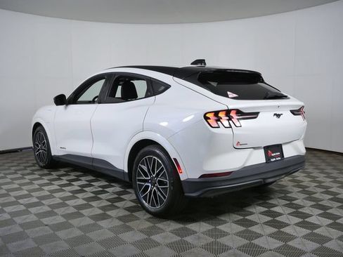 Certified 2025 Ford Mustang Mach-E Premium AWD/4WD image 4