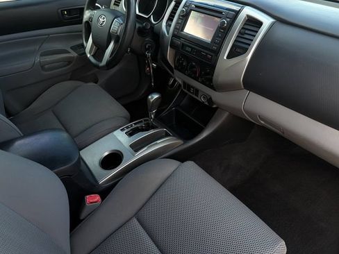 Used 2013 Toyota Tacoma PreRunner w/ TRD Sport Pkg RWD image 16
