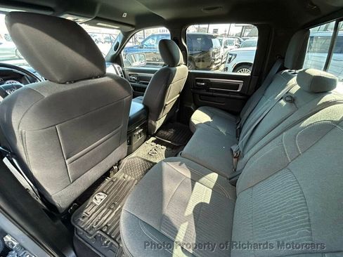 Used 2022 RAM 1500 Classic Warlock w/ Ceramic Grey Warlock Package AWD/4WD image 16