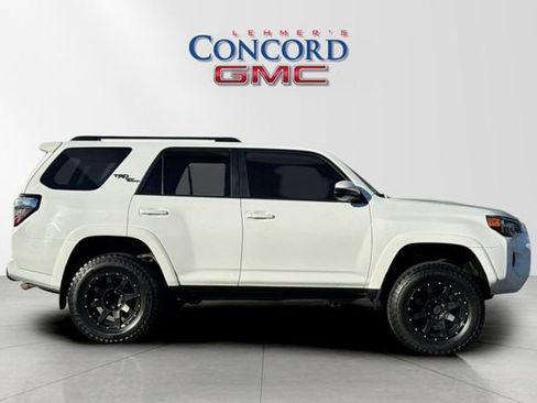 Used 2021 Toyota 4Runner TRD Off-Road Premium image 3