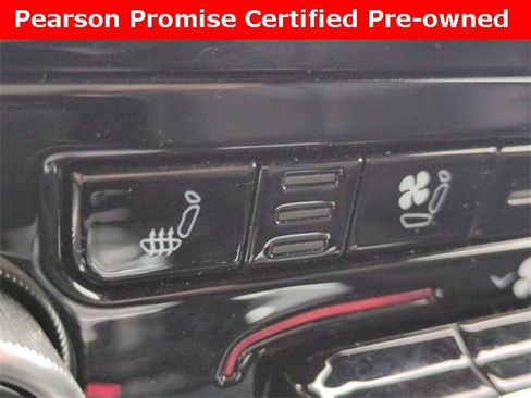 Used 2022 Jeep Grand Cherokee Overland w/ Luxury Tech Group IV image 24