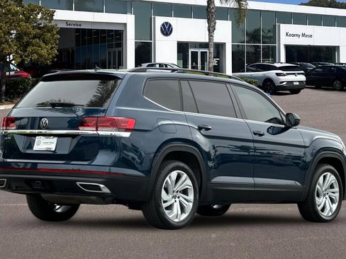 Used 2023 Volkswagen Atlas SE w/ Panoramic Sunroof Package FWD image 4