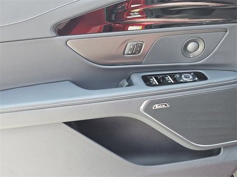 New 2025 Lincoln Nautilus Reserve w/ Jet Appearance Package image 22