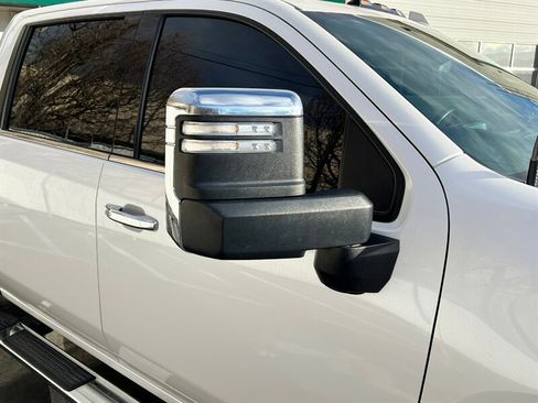 Used 2020 Chevrolet Silverado 3500 High Country w/ Z71 Off-Road Package image 12