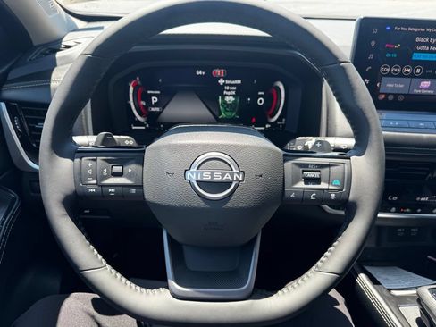 New 2026 Nissan Rogue Platinum AWD/4WD image 16