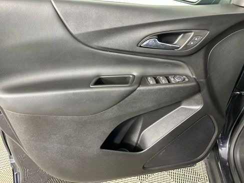 Used 2023 Chevrolet Equinox LT FWD image 11
