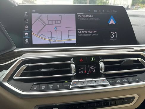 Used 2021 BMW X5 xDrive45e AWD/4WD image 3